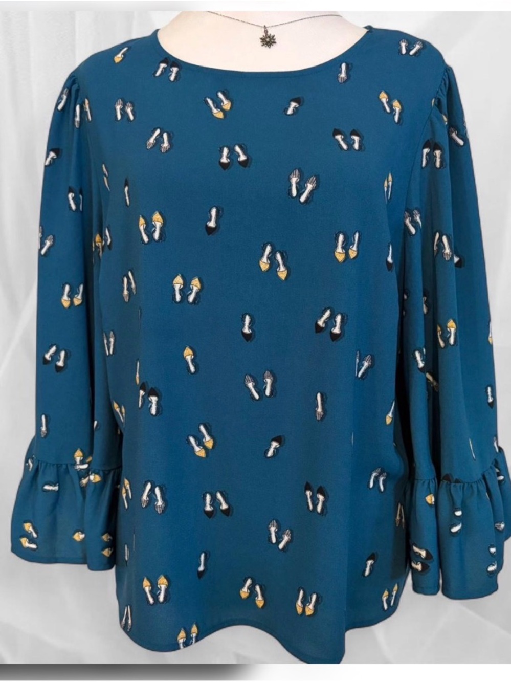 Apt. 9 Teal Printed Ruffle-Cuff Blouse